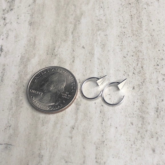 925 Sterling Silver Triangle Ear Hugger Earrings - Picture 16 of 16